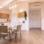 Piazza Della Valle Apartment